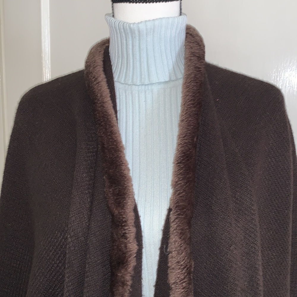 Croft & Barrow Sweater Wrap / Shawl Faux Fur Trim Chocolate Brown